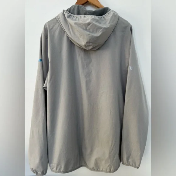 Vuori Men’s Hooded Windbreaker Jacket XL Gray Lightweight Athletic Running Shell - Picture 3 of 5